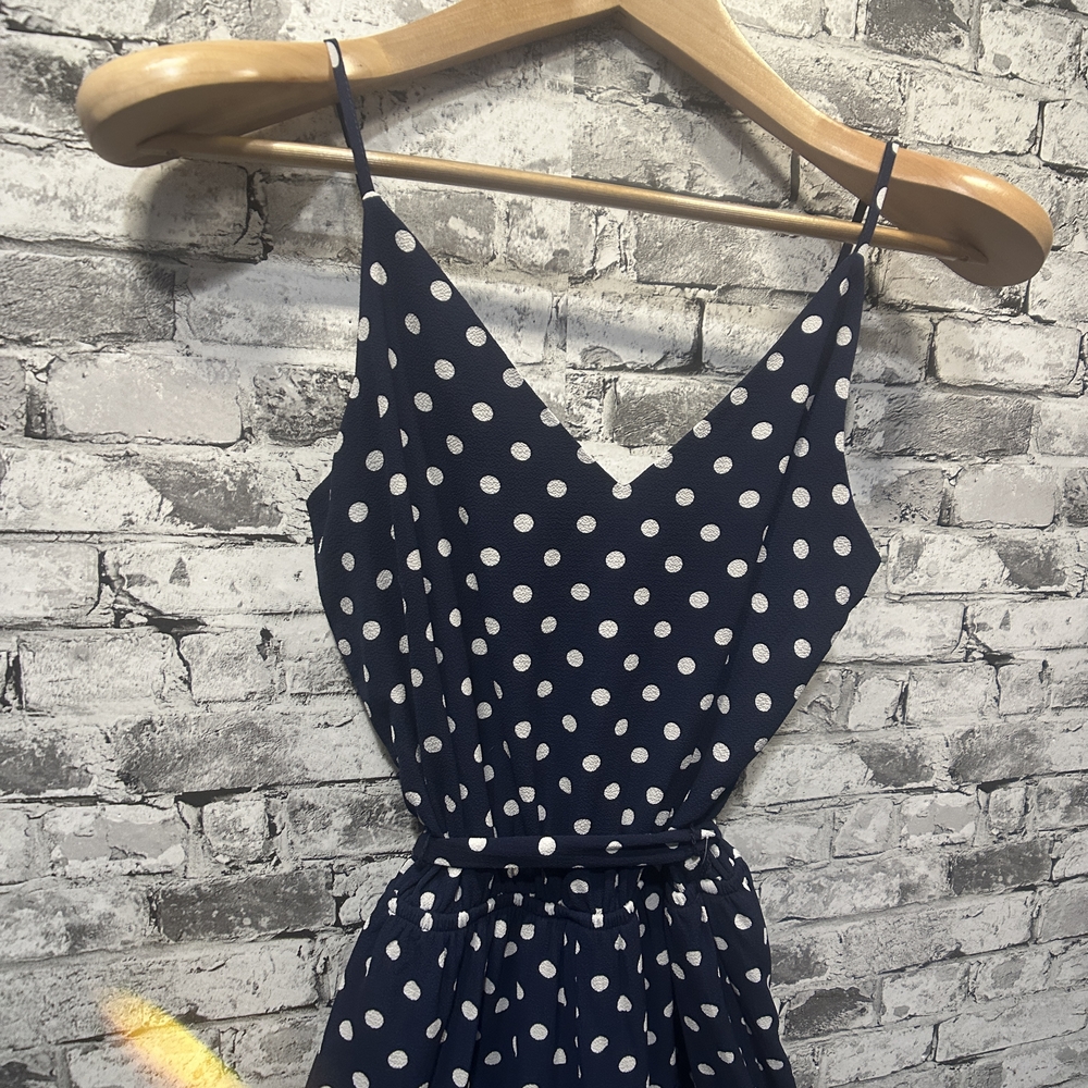 EUC One Clothing Los Angeles Navy Polka Dot Jumpsuit Size XS - Picture 2 of 14
